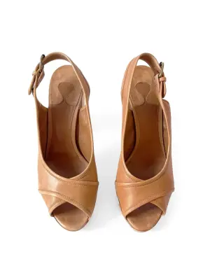 Escarpins peep toe à talon bois et plateforme en cuir marron camel Prix boutique 550€ Taille 39 — photo 2