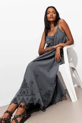 Robe à bretelles perlée — photo 4