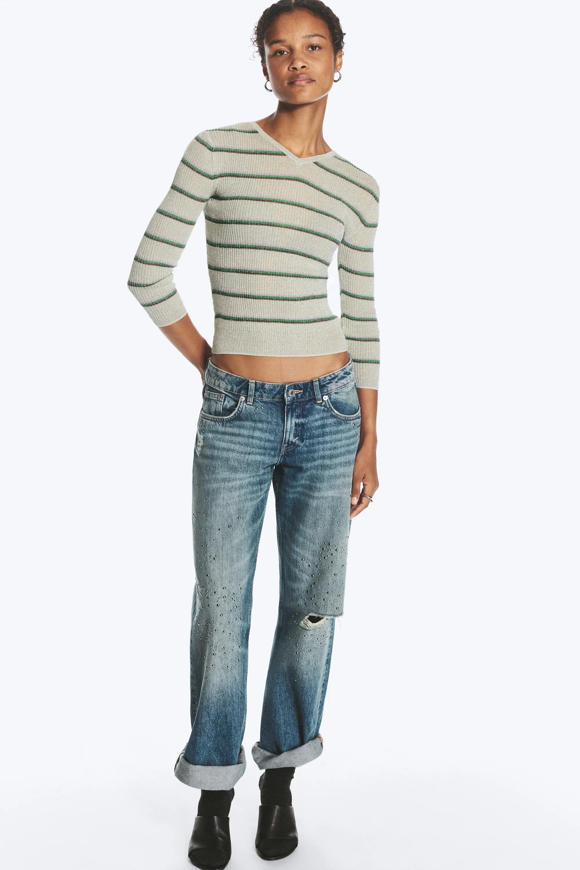 Pull ajusté en maille à col en V - Gris clair rayé
