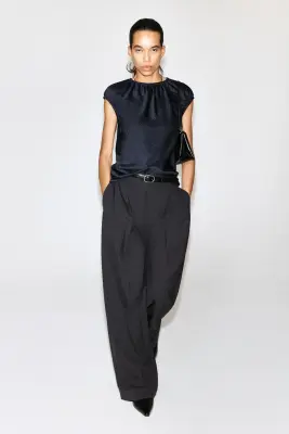 TOP EN SATIN FRONCÉ - BLEU MARINE — photo 2