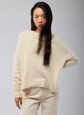 Pull Milk Col Rond Manches Longues en Raccoon/ Polyamide