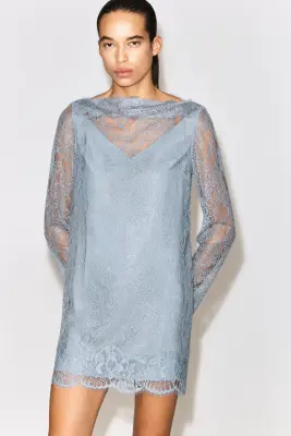 ROBE COURTE EN DENTELLE À ENCOLURE BATEAU - BLEU CIEL — photo 2