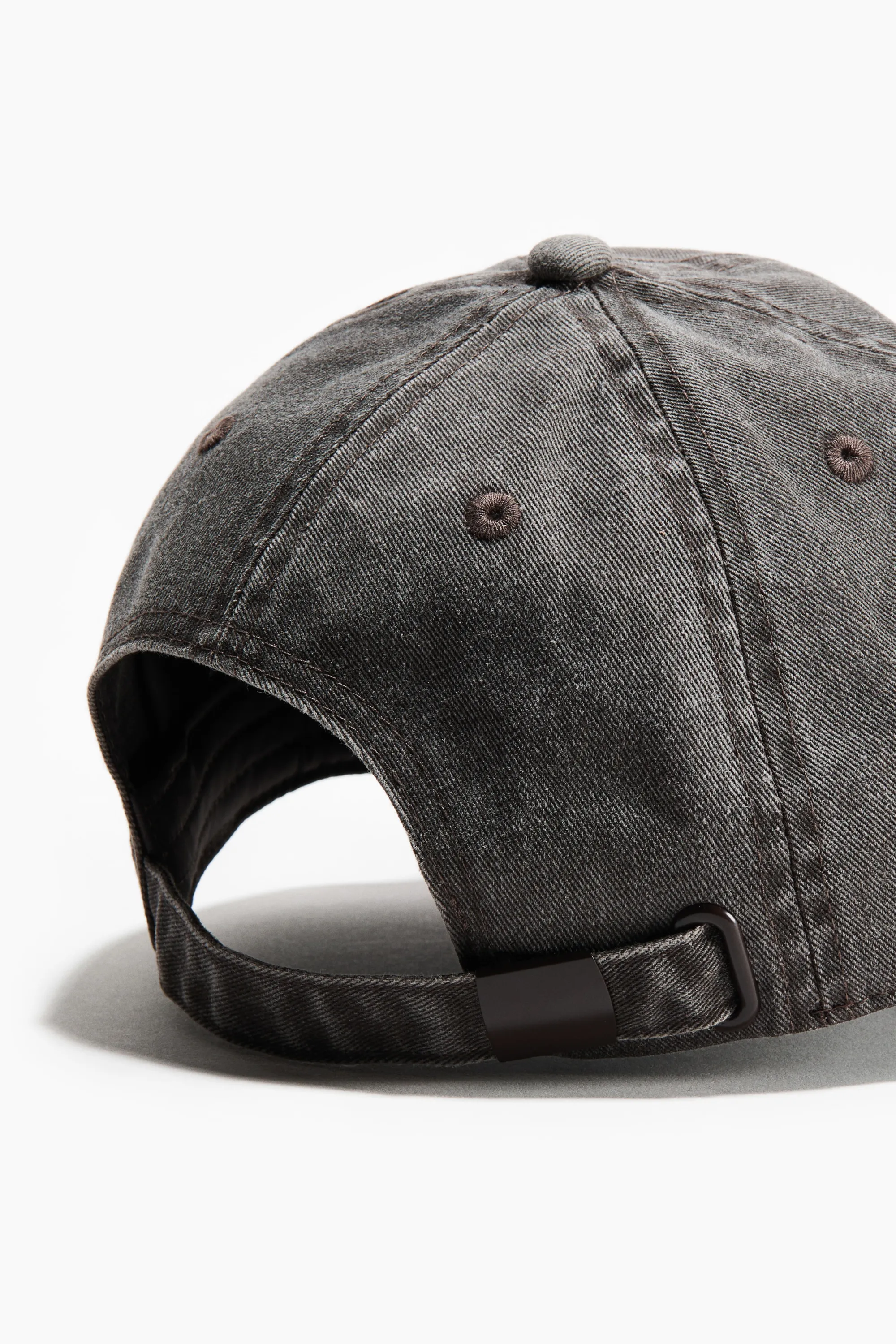 Casquette en twill avec motif brodé - Marron foncé/Balance