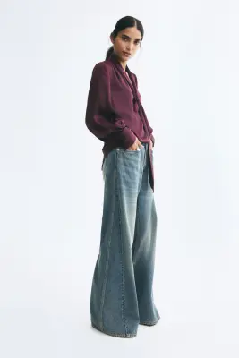 Blouse avec col cravate - Bordeaux — photo 3