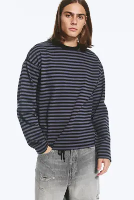 T-shirt ample à manches longues - Lilas rayé/Noir — photo 2