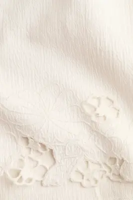 Short en coton avec broderie anglaise - Crème — photo 5