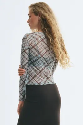 Top asymétrique en mesh - Turquoise clair/carreaux — photo 3