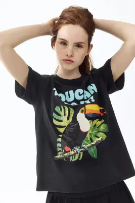 T-shirt avec applications - Noir/toucan — photo 2