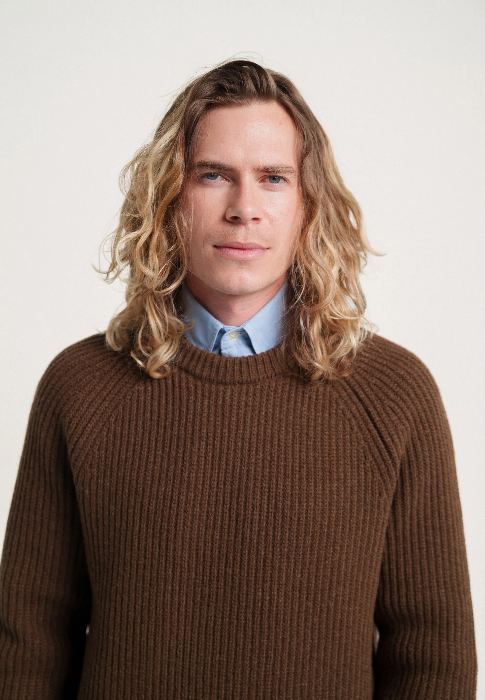 Le pull côtelé - Marron