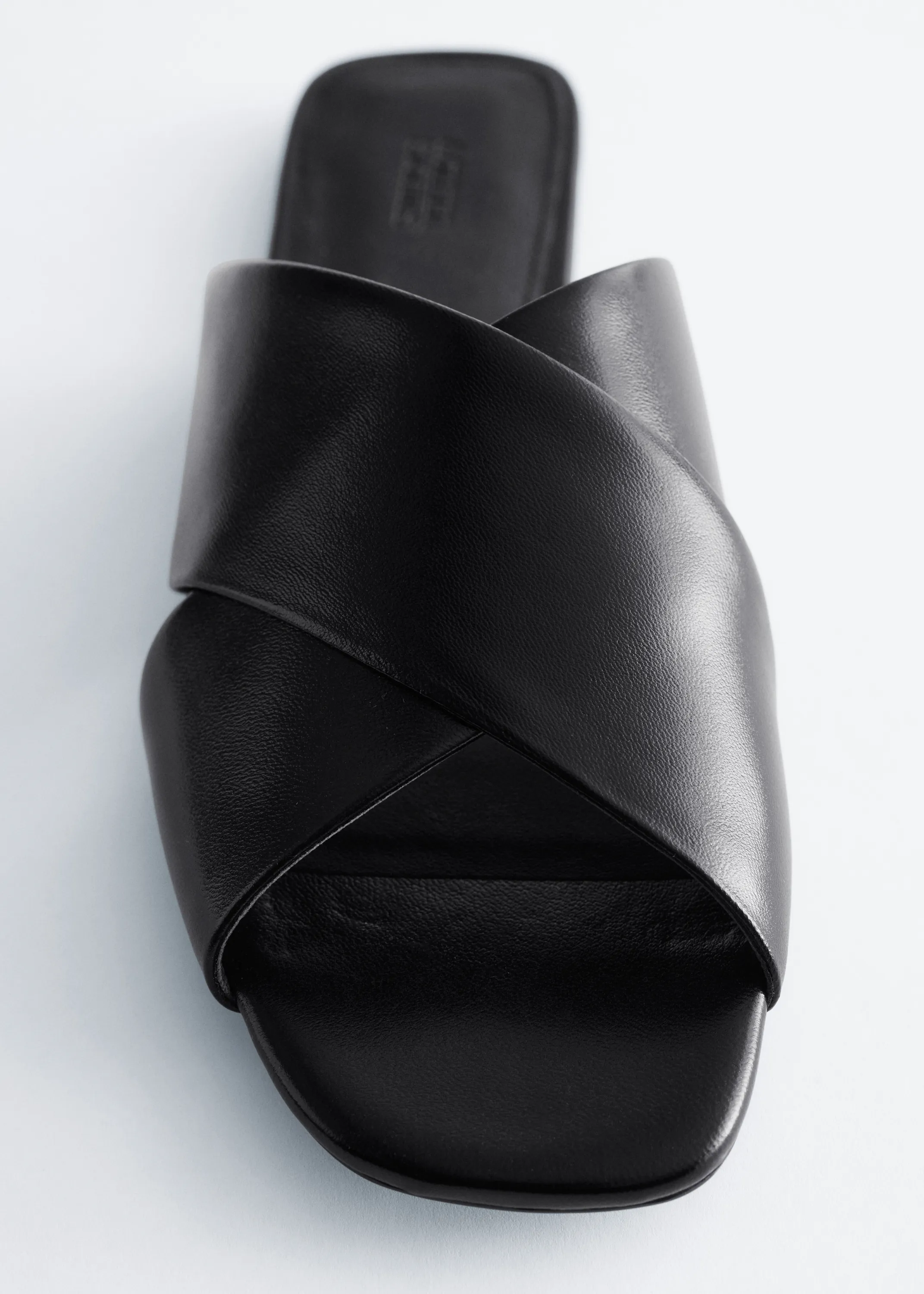 Sandales à brides croisées - Noir