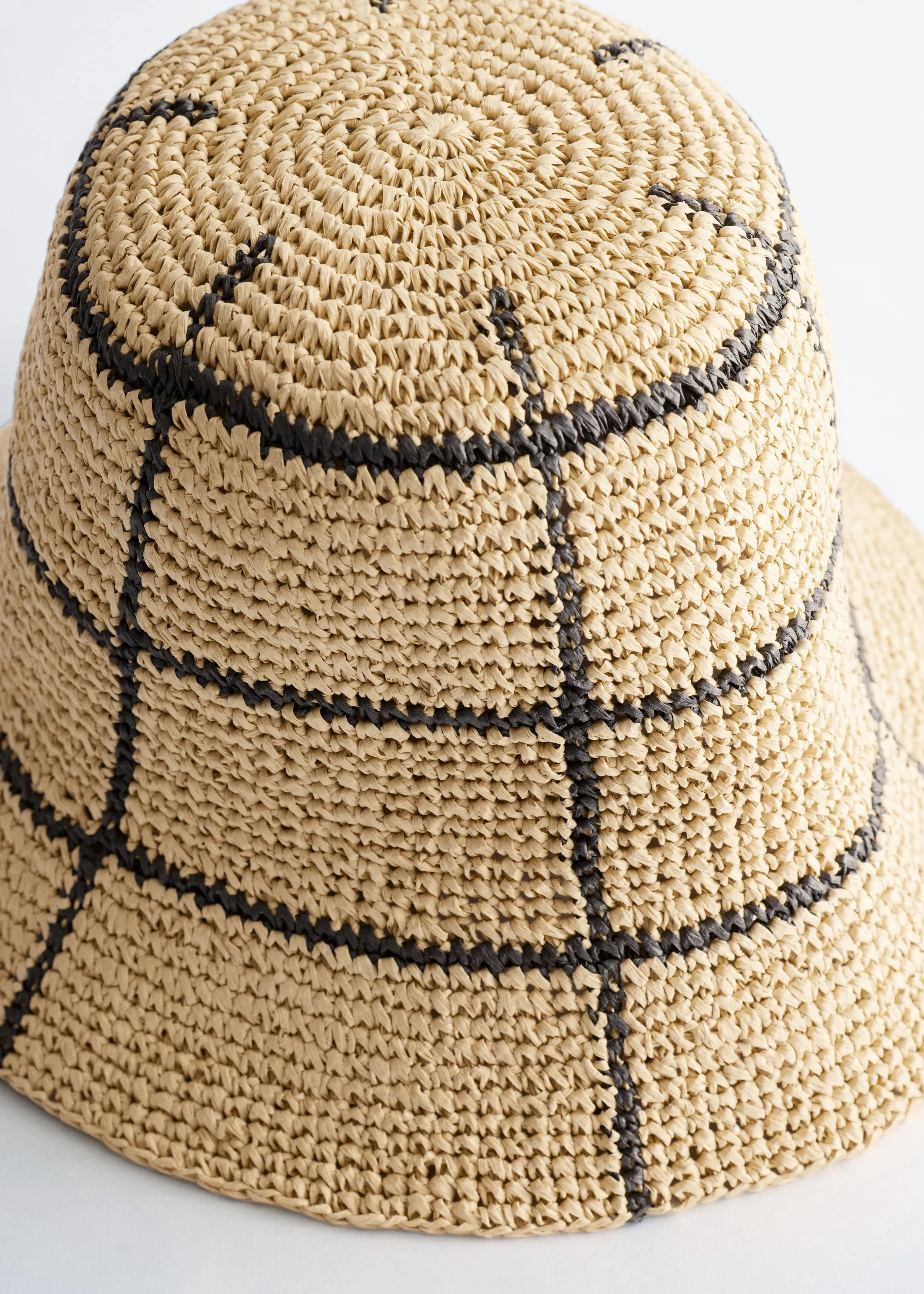Bob en paille tressée - Beige