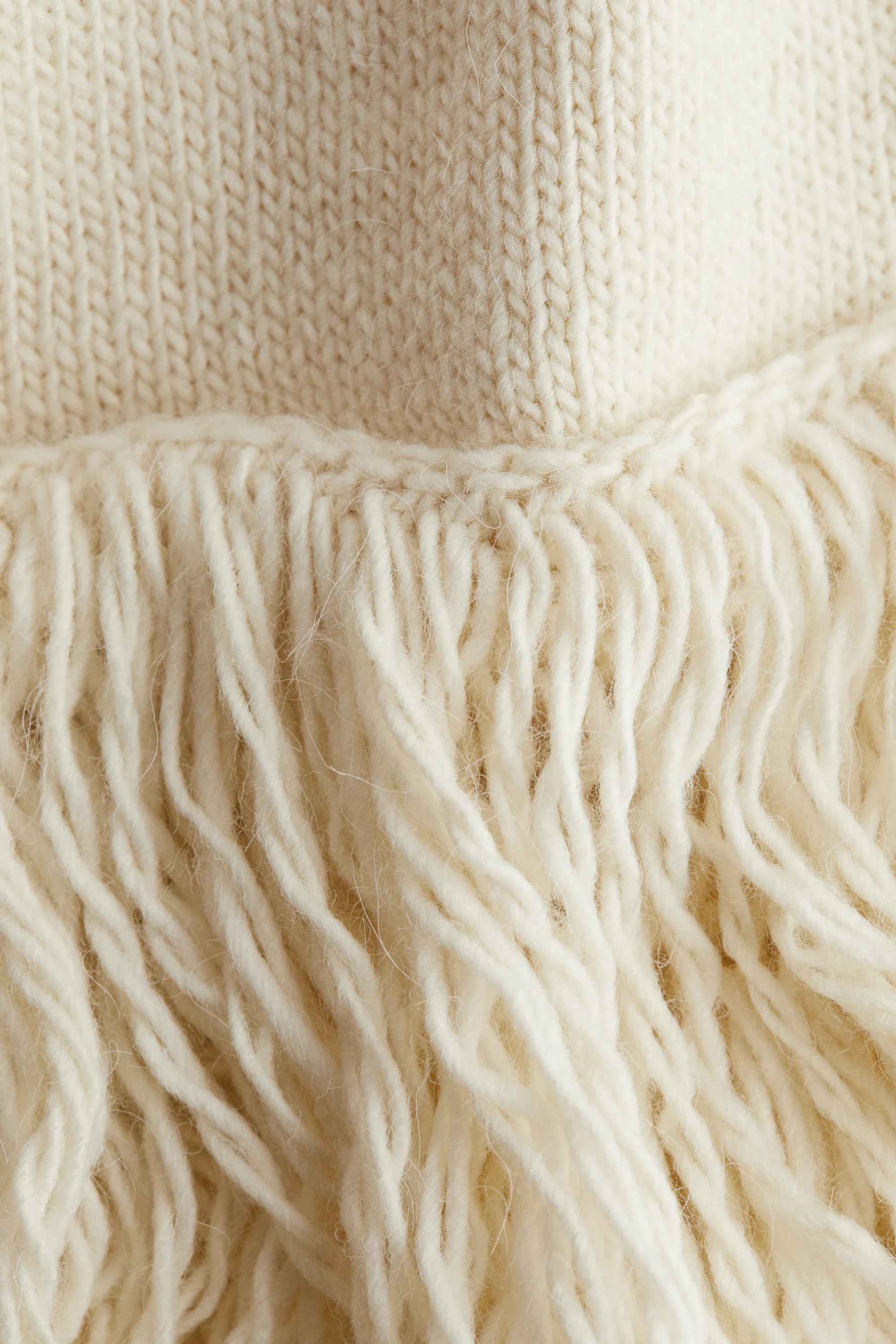 Pull frangé - Beige clair