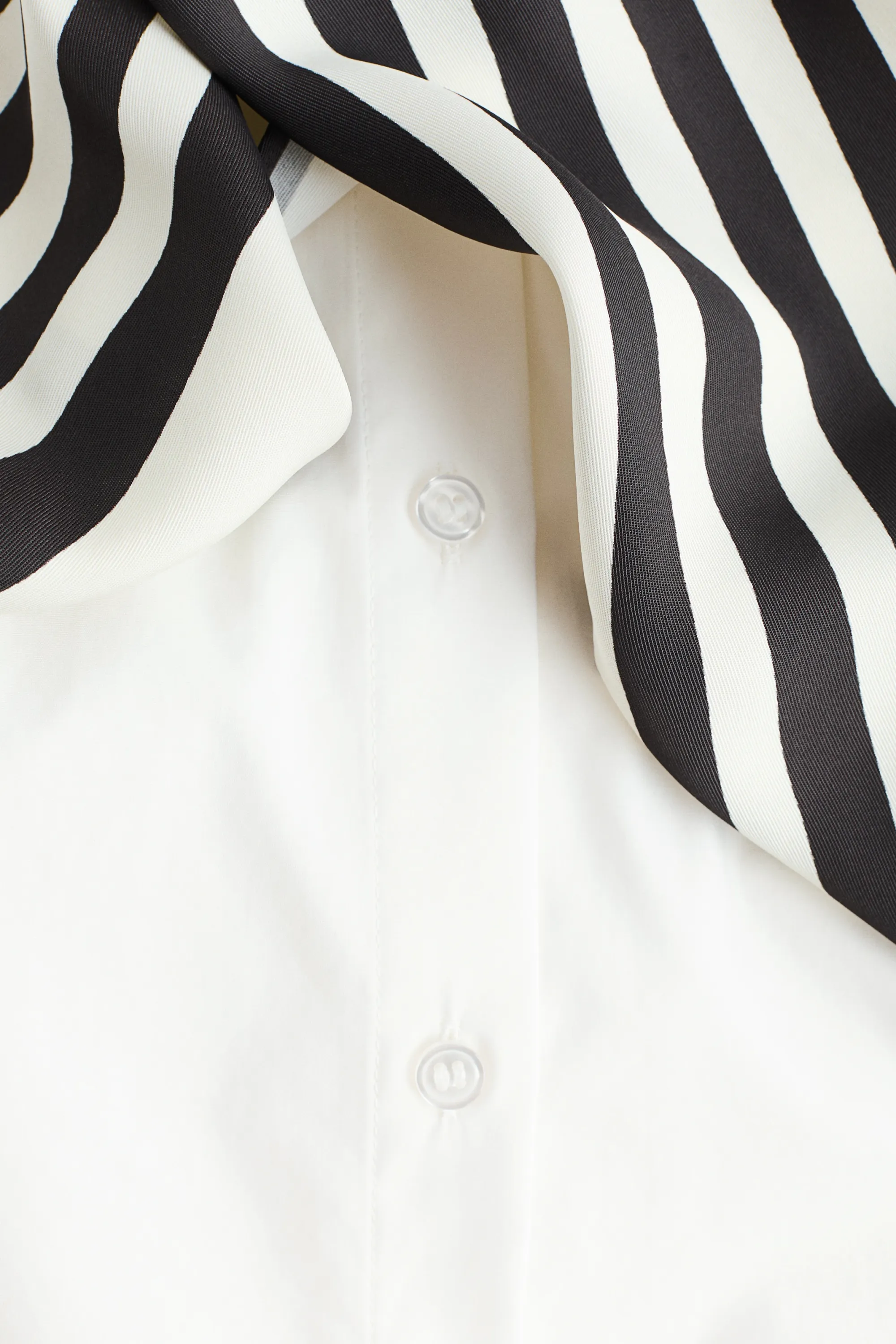 Chemise avec foulard - Blanc/rayé