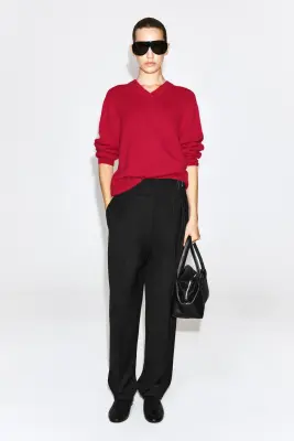PULL COL EN V EN PUR CACHEMIRE SCULPTÉ - ROUGE — photo 3