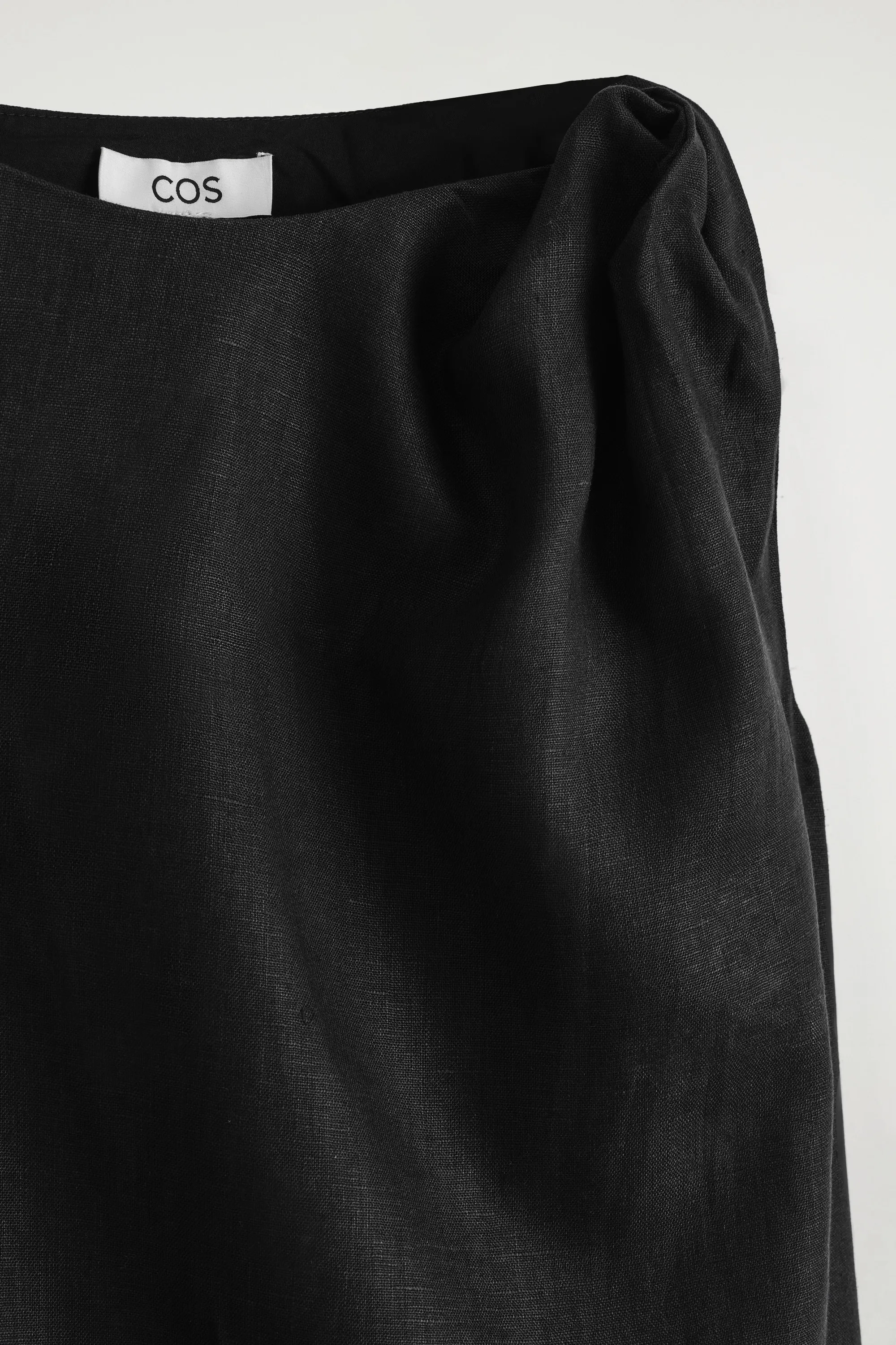 ROBE COURTE À DÉTAIL TORSADÉ EN LIN - NOIR