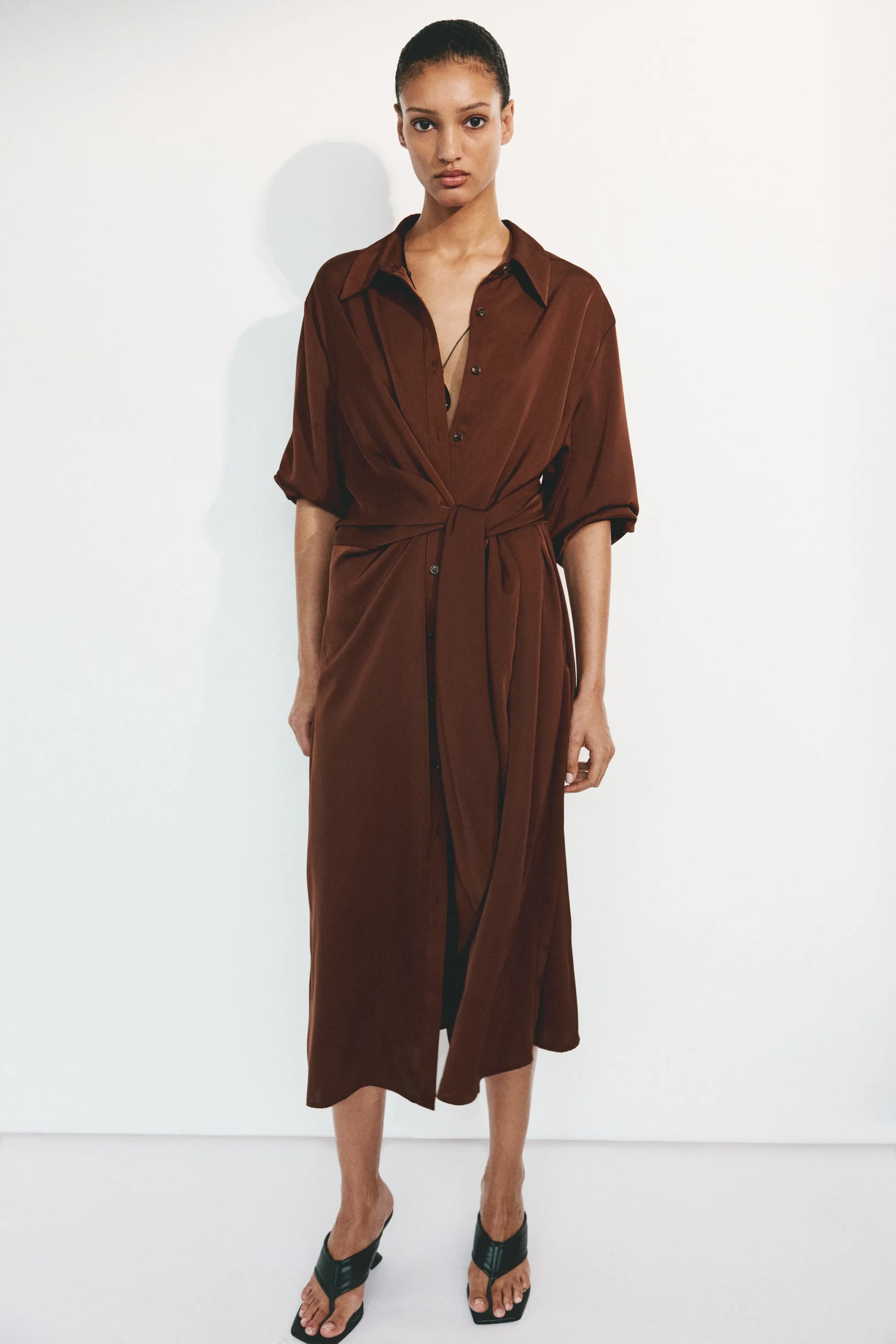Robe chemise avec détail à nouer - Brun rouille