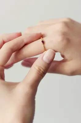 BAGUE CARMEN - Or blanc 18 carats — photo 2