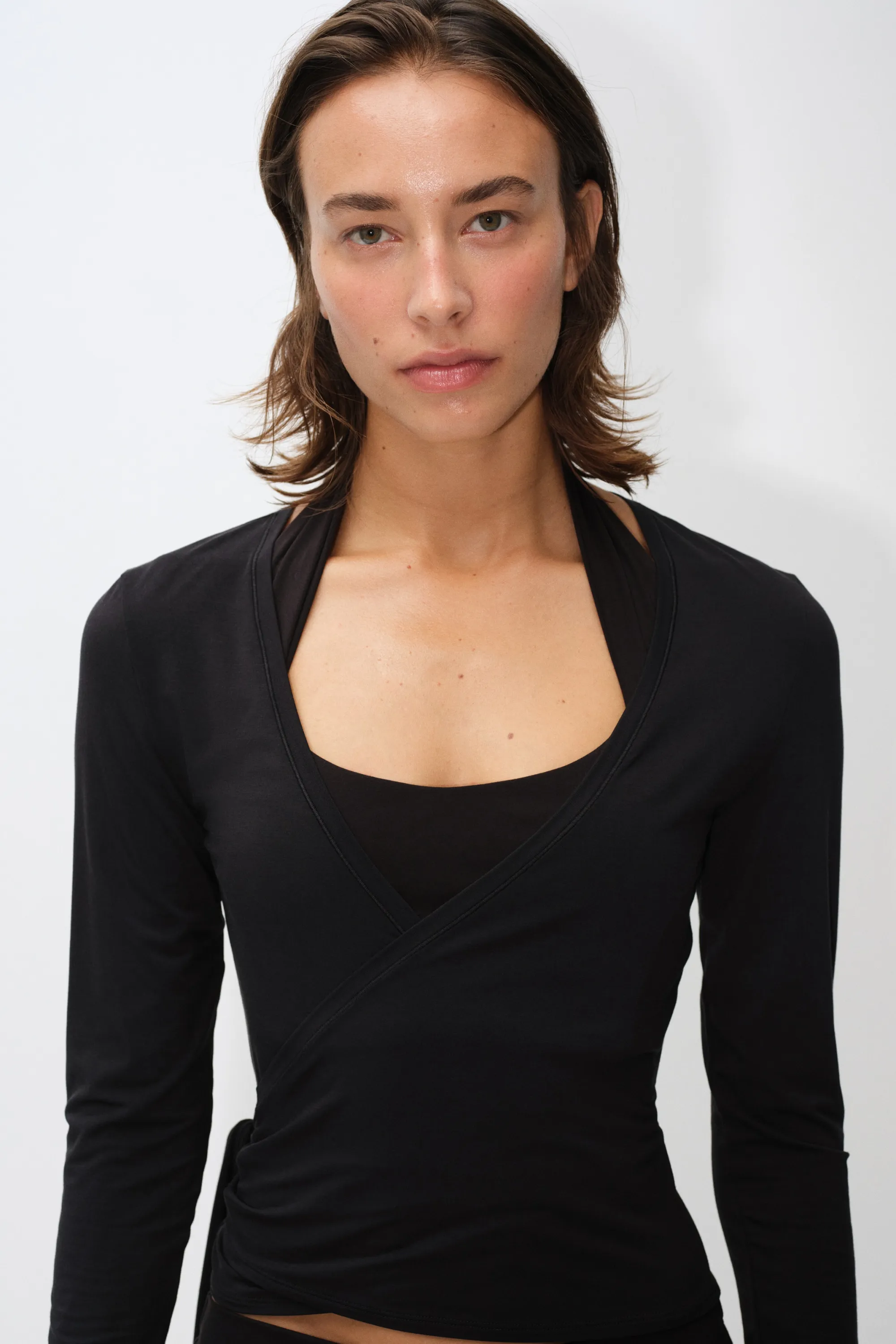 Top de sport croisé en modal - Noir