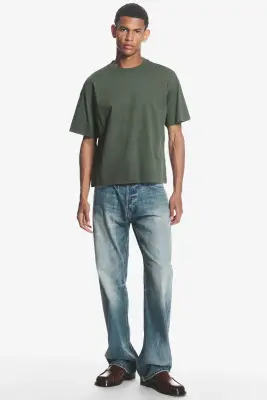 T-SHIRT COUPE AMPLE - Vert foncé — photo 1