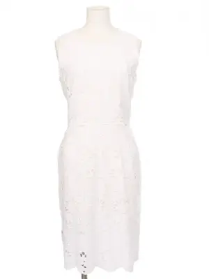 Robe cintrée sans manche en coton broderie anglaise blanche Taille 38 — photo 1