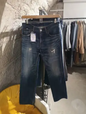 Jean Levi's bleu — photo 1