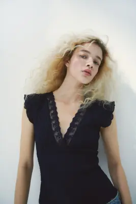 Top smocké avec dentelle - Bleu marine — photo 1