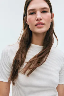 T-shirt en maille fine - Blanc/rayures gris clair — photo 1