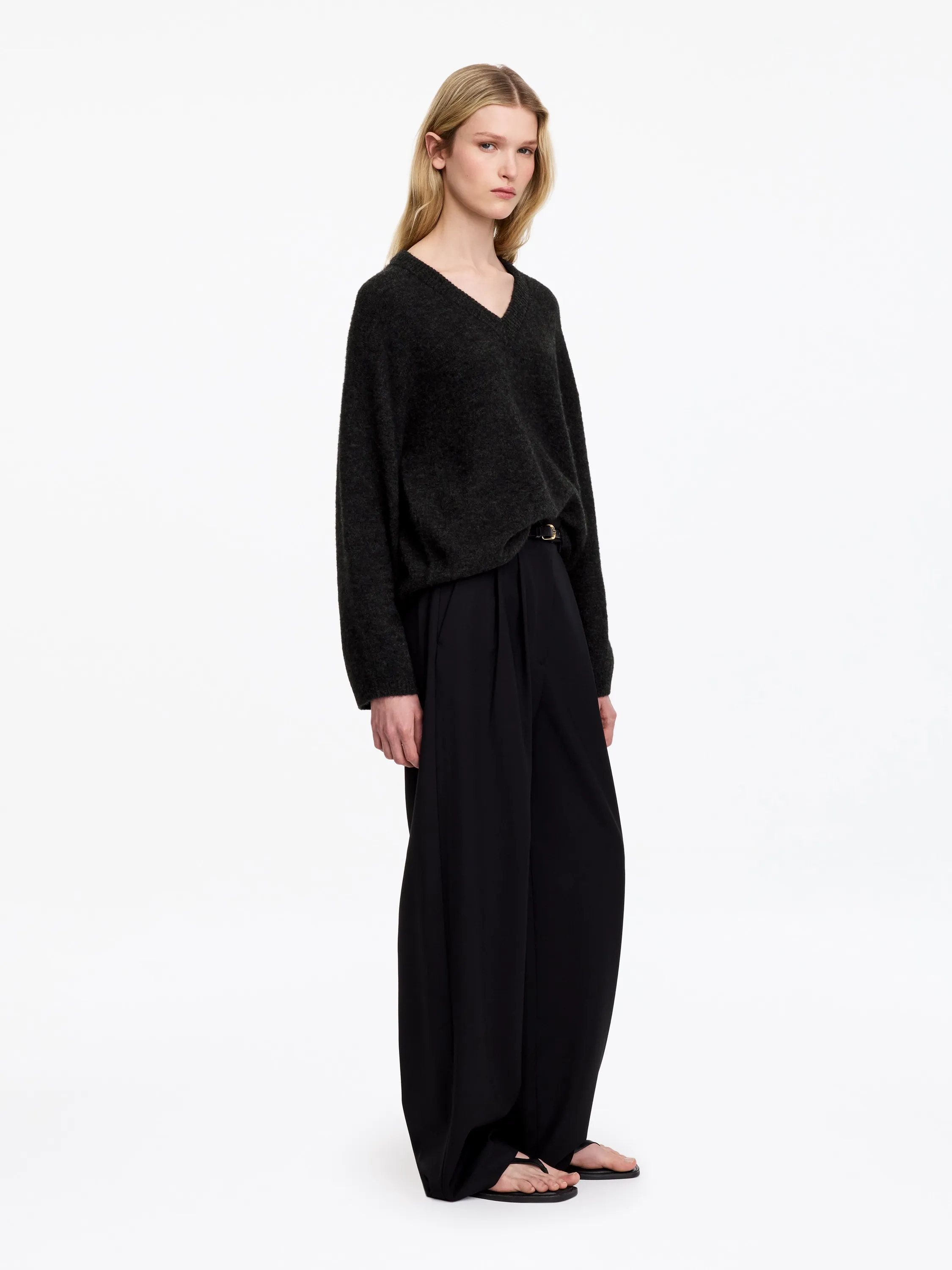 Pull col V en mélange de laine et d'alpaga - Gris foncé