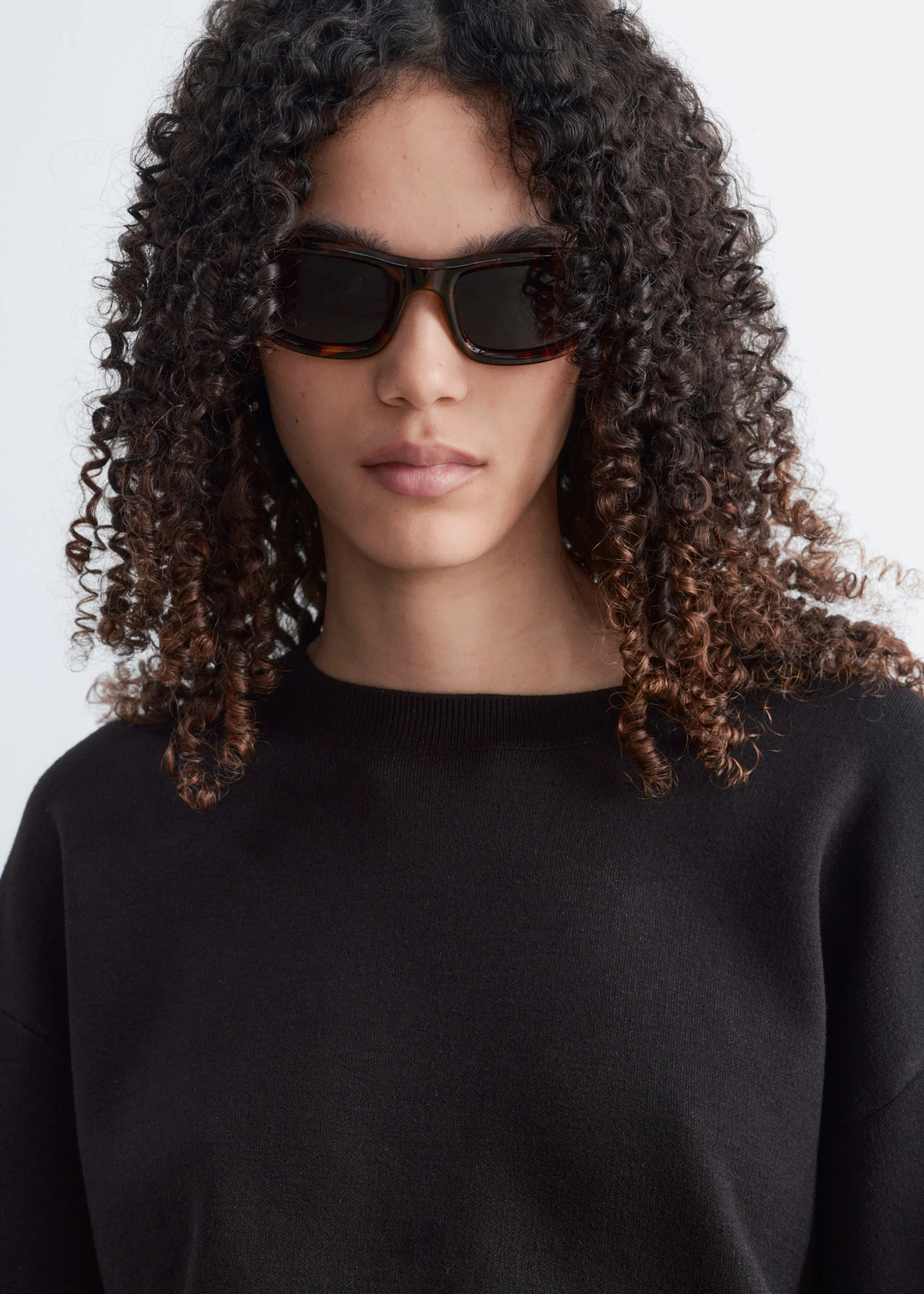 Pull en maille à finitions côtelées - Noir