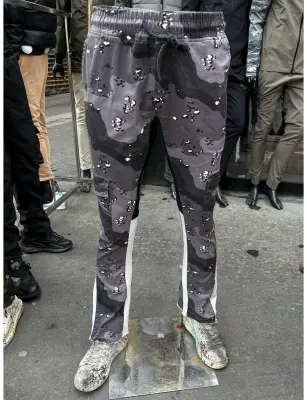 Bas Cargo camouflage noir gris