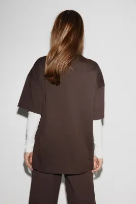 T-shirt Cooling Oversized Fit - Marron foncé — photo 3