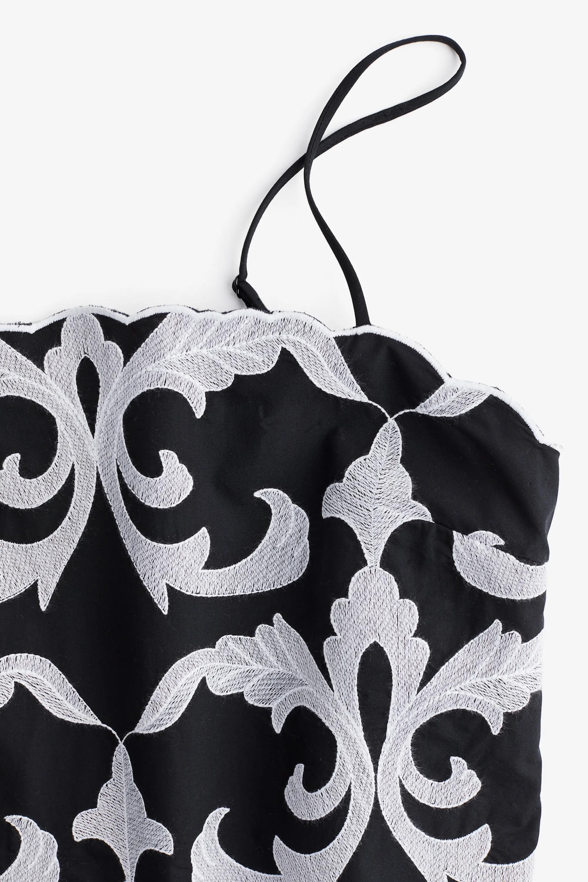 Robe brodée à bretelles fines - Noir