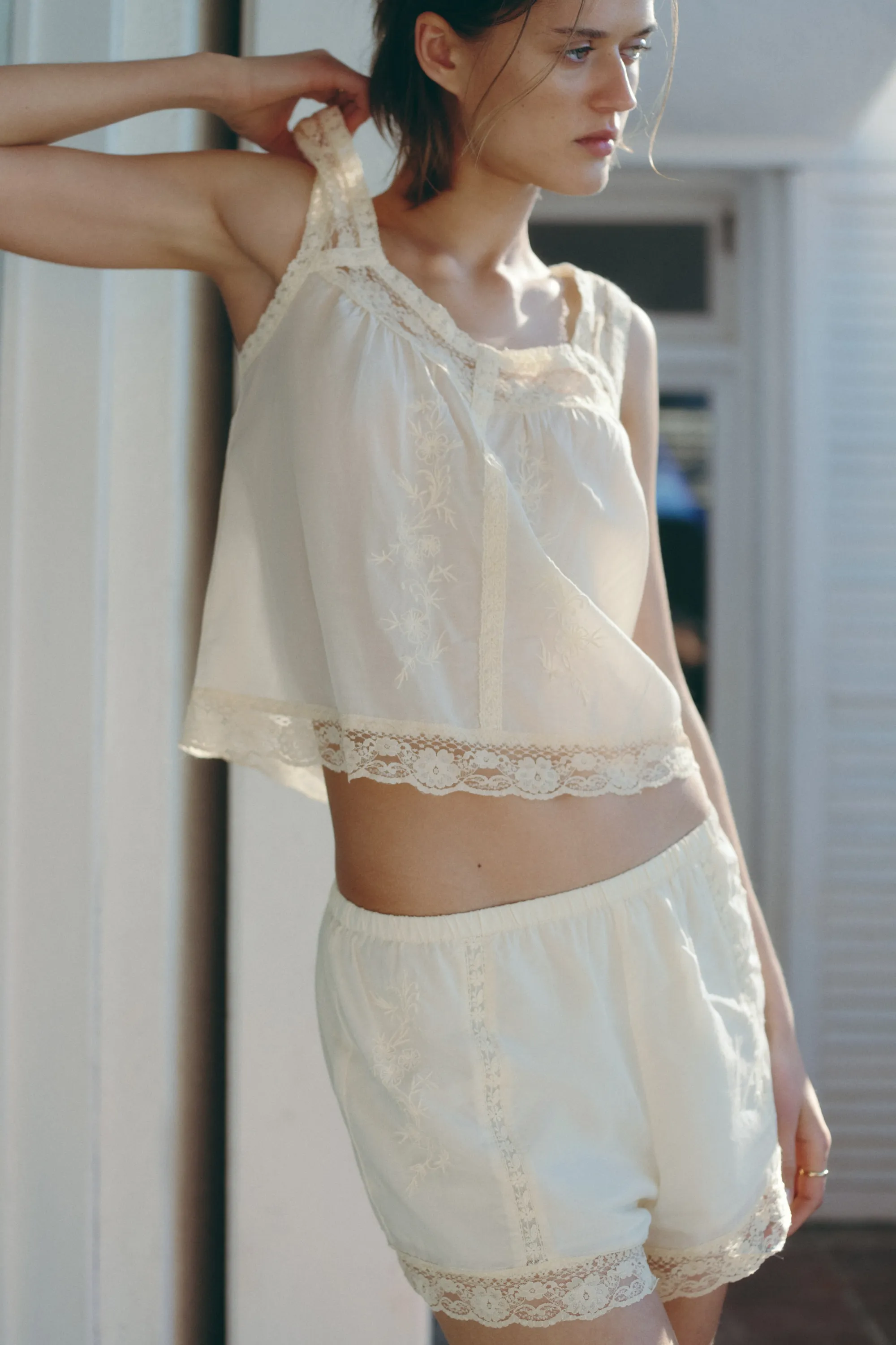 Short brodé en viscose mélangée - Crème