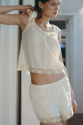 Short brodé en viscose mélangée - Crème — photo 1