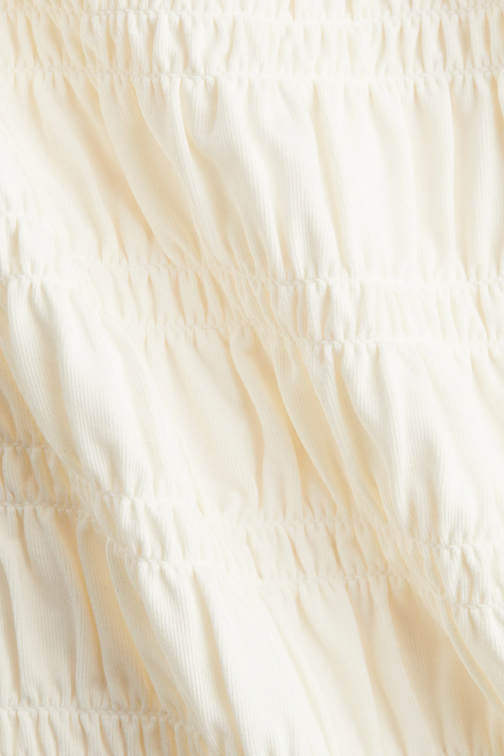 Top épaules nues smocké - Crème