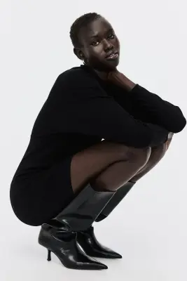 Robe froncée avec col cheminée - Noir — photo 2