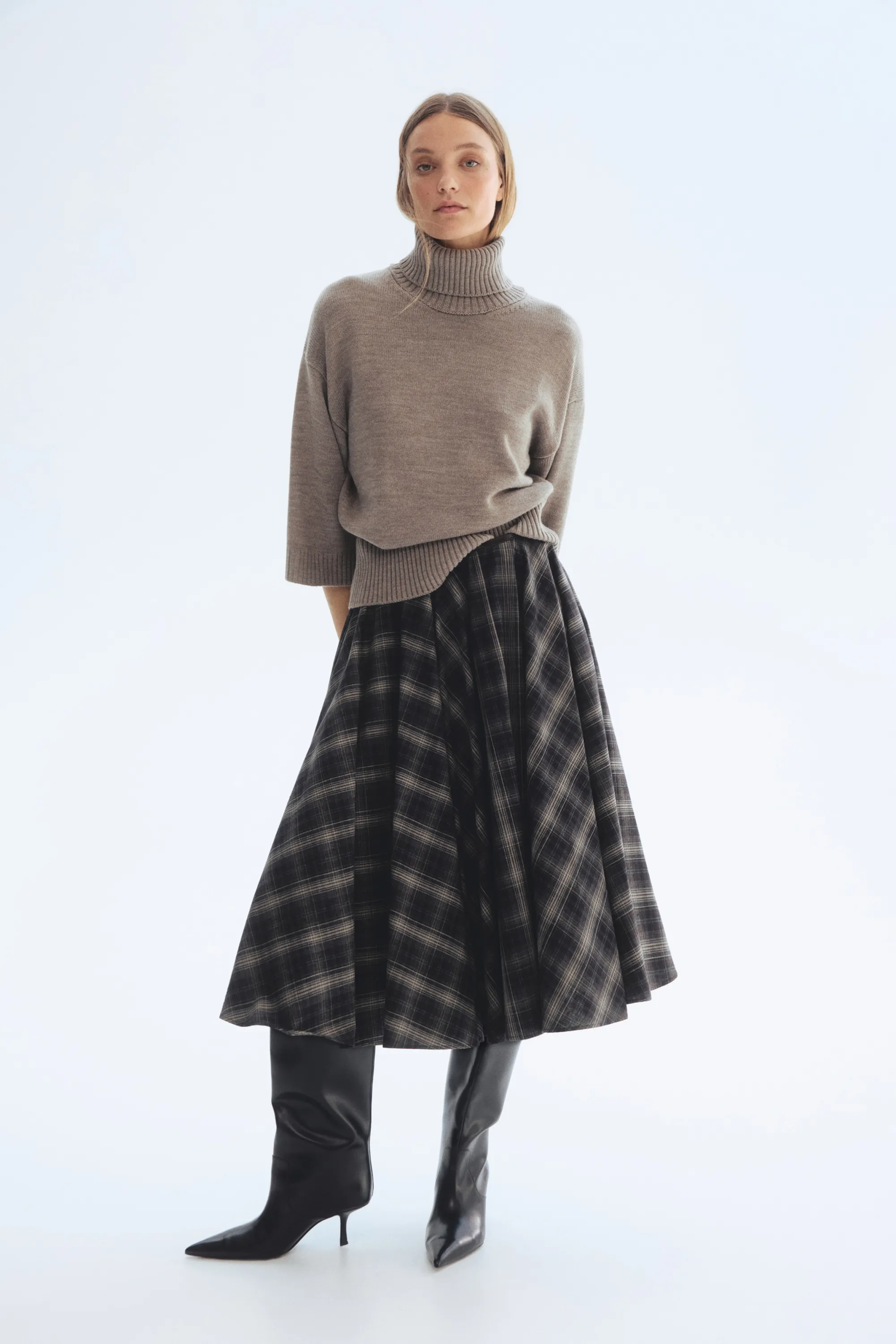 Pull col roulé en maille fine - Taupe