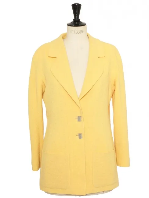 Veste blazer en tweed de laine jaune boutons nacre Prix Boutique est. 6000€ Taille 38
