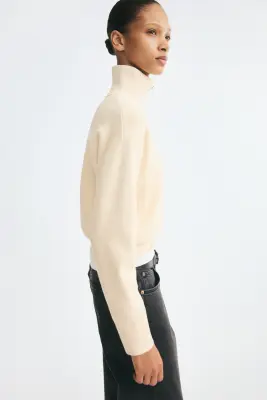 Pull en maille fine avec col zippé - Jaune clair — photo 3