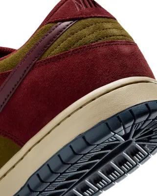 SB Dunk Low Pro Dark Team Red — photo 5