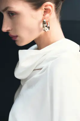 Blouse avec col écharpe - Blanc — photo 4