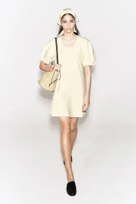 ROBE COURTE À MANCHES BALLON EN COTON - JAUNE BEURRE — photo 1