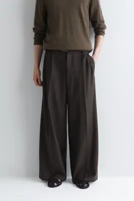 PANTALON LARGE À PLIS DÉCONTRACTÉ - BRUN FONCÉ — photo 1