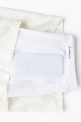 Short de sport mi-long 2-en-1 DryMove™ - Cream — photo 2