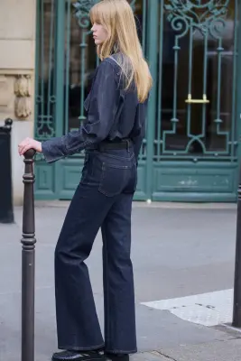 Blouse en denim avec nœud - Bleu denim foncé — photo 3