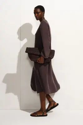 ROBE MIDI EN SOIE FRONCÉE - BRUN — photo 2