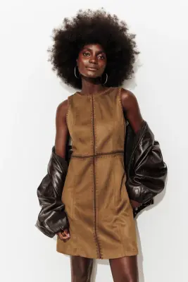 Robe courte en suédine — photo 4