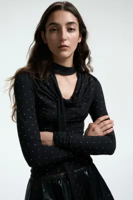 Top avec détail façon écharpe - Noir/pois — photo 1
