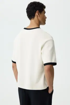 T-shirt boxy Relaxed Fit en coton - Crème/noir — photo 4