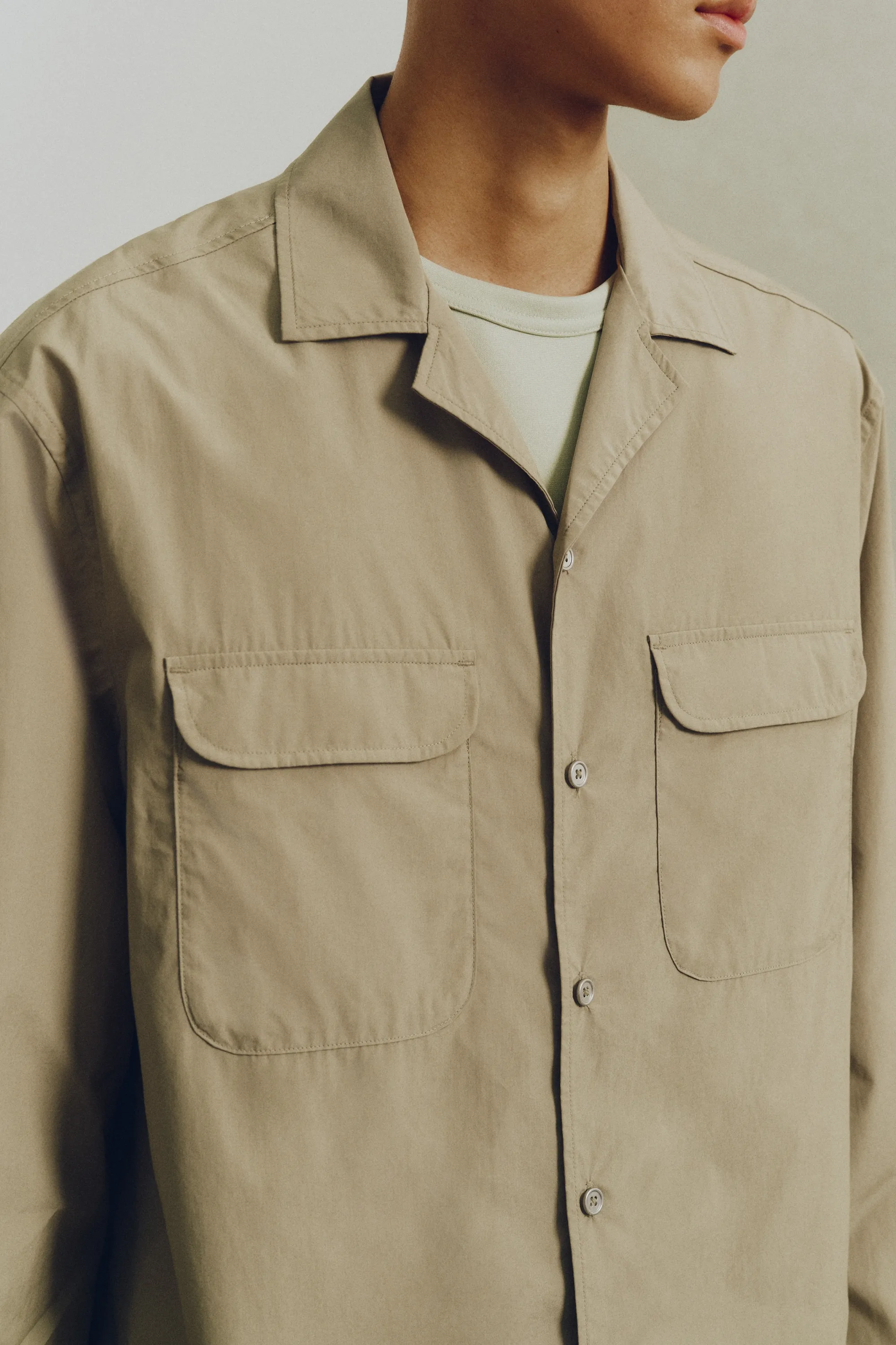Chemise Loose Fit en coton avec col cubain - Vert kaki